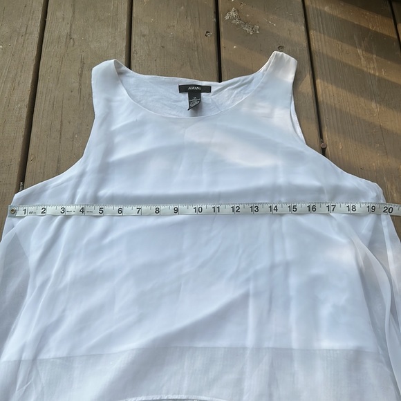 Alfani flowy white tank top - Picture 3 of 4